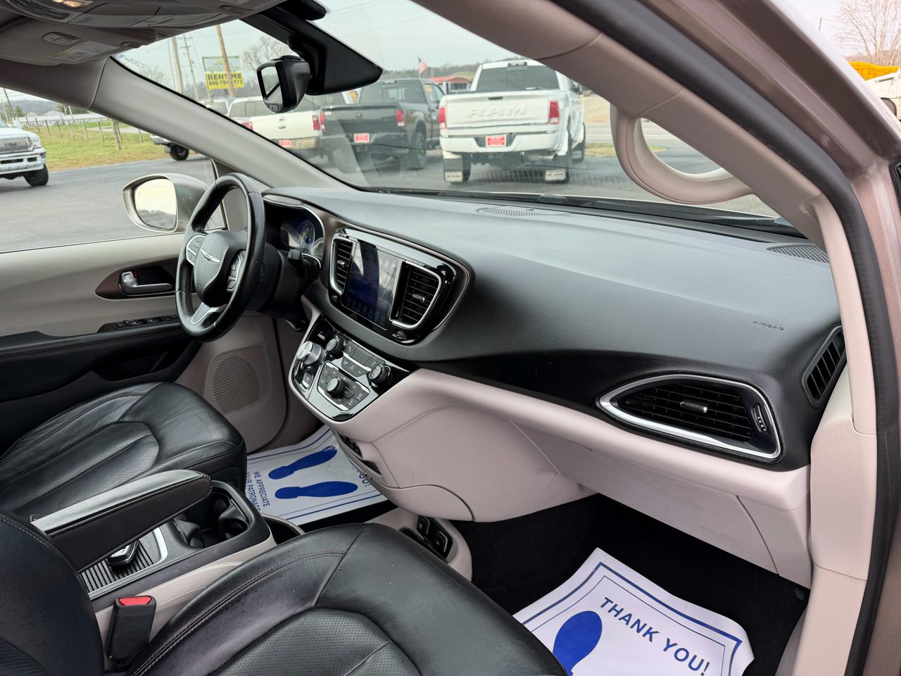 Chrysler Pacifica Touring-L Plus FWD 2017