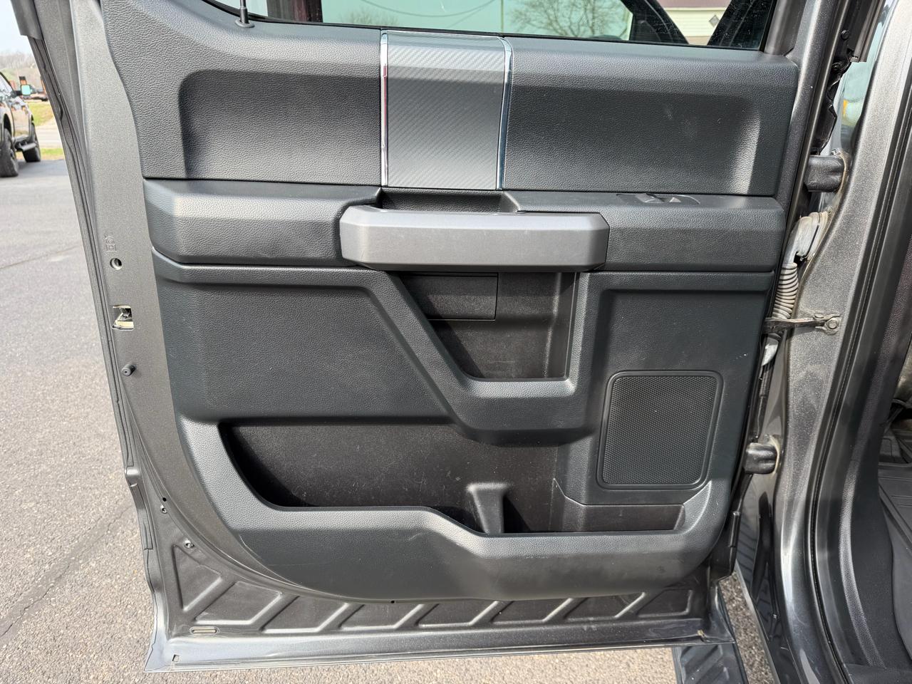 Ford F-150 XLT 4WD 2018