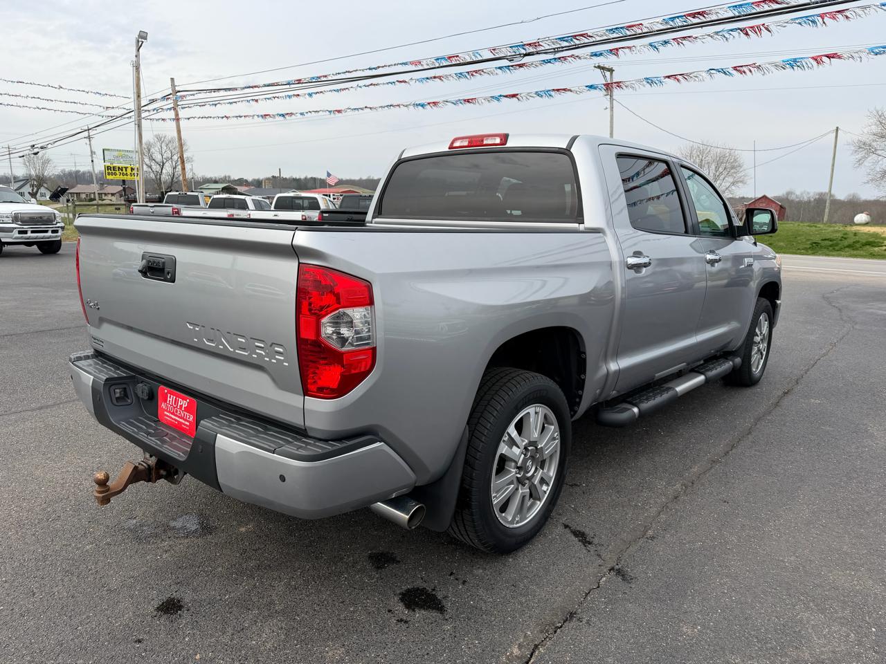 Toyota Tundra 4WD Truck CrewMax 5.7L FFV V8 6-Spd AT Platinum (Natl) 2015