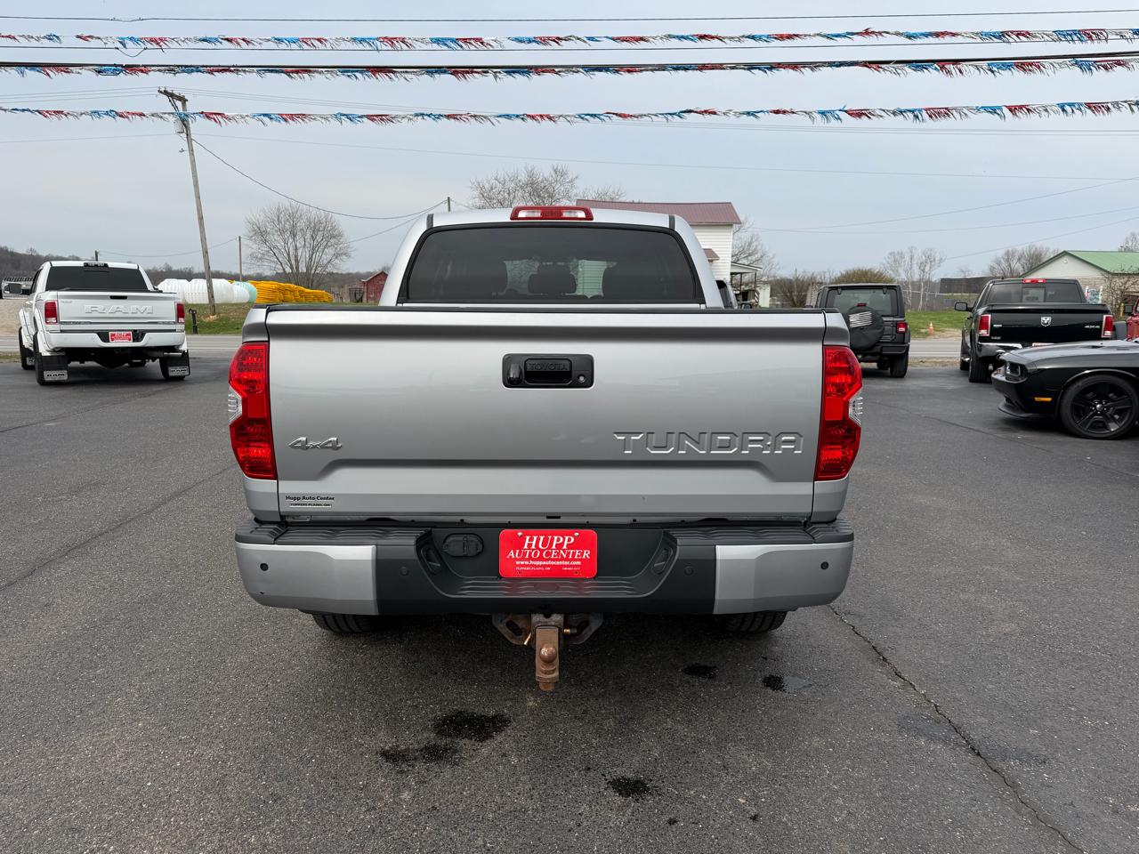 Toyota Tundra 4WD Truck CrewMax 5.7L FFV V8 6-Spd AT Platinum (Natl) 2015