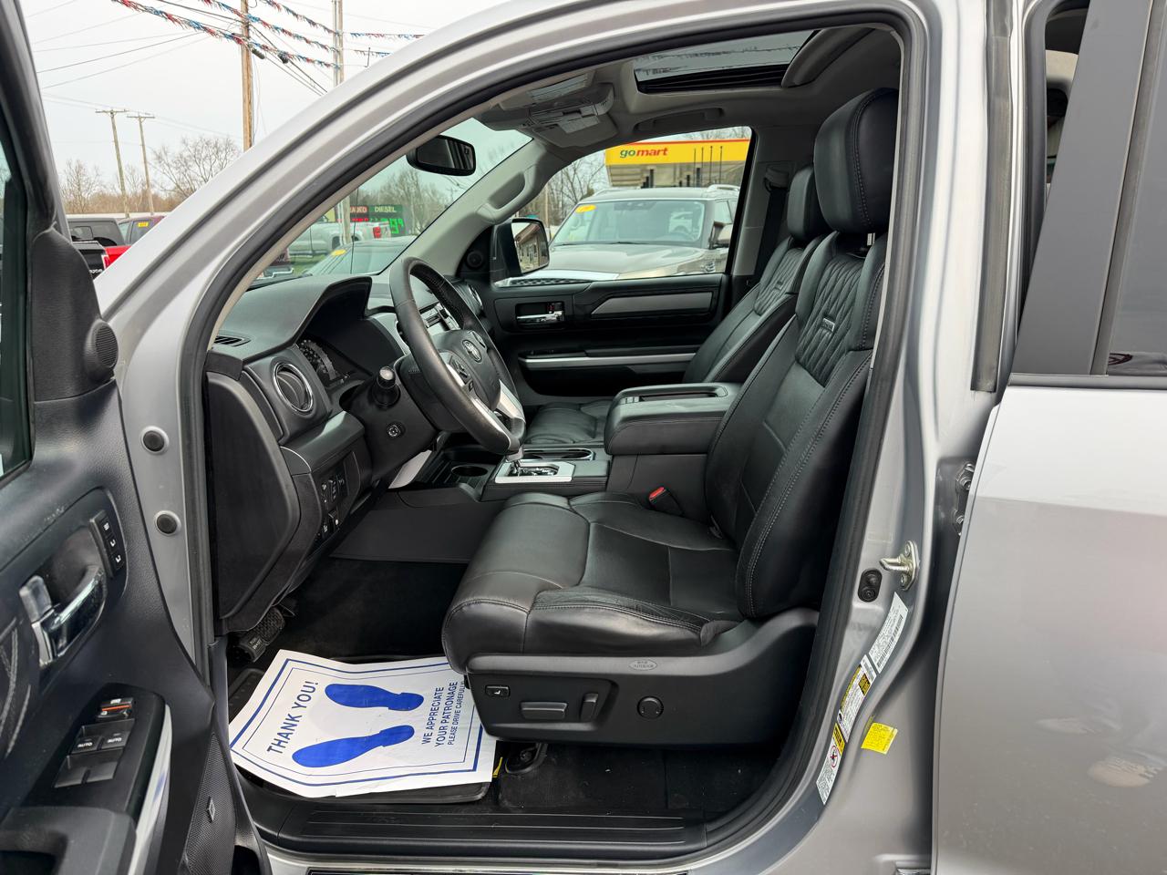 Toyota Tundra 4WD Truck CrewMax 5.7L FFV V8 6-Spd AT Platinum (Natl) 2015