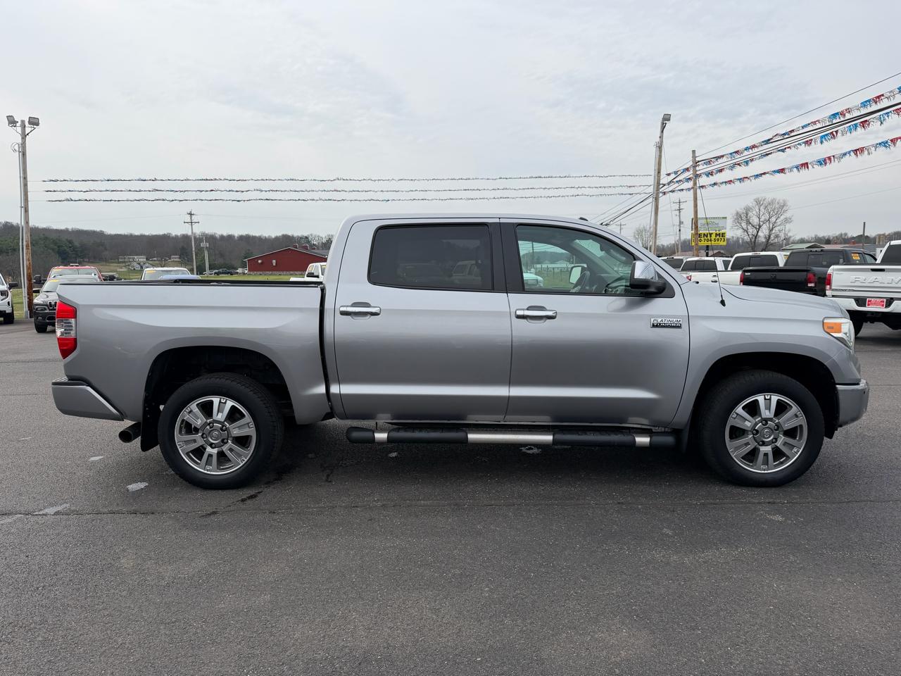 Toyota Tundra 4WD Truck CrewMax 5.7L FFV V8 6-Spd AT Platinum (Natl) 2015