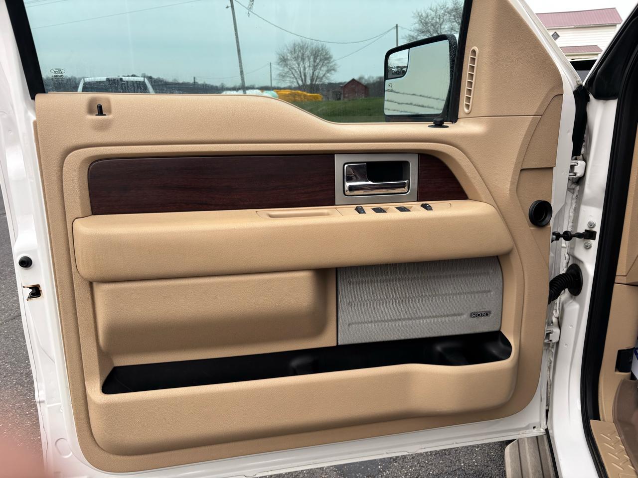 Ford F-150 4WD SuperCrew 145" King Ranch 2014