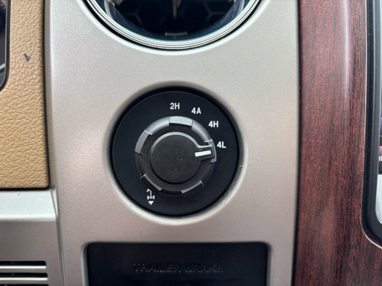 Ford F-150 4WD SuperCrew 145" King Ranch 2014