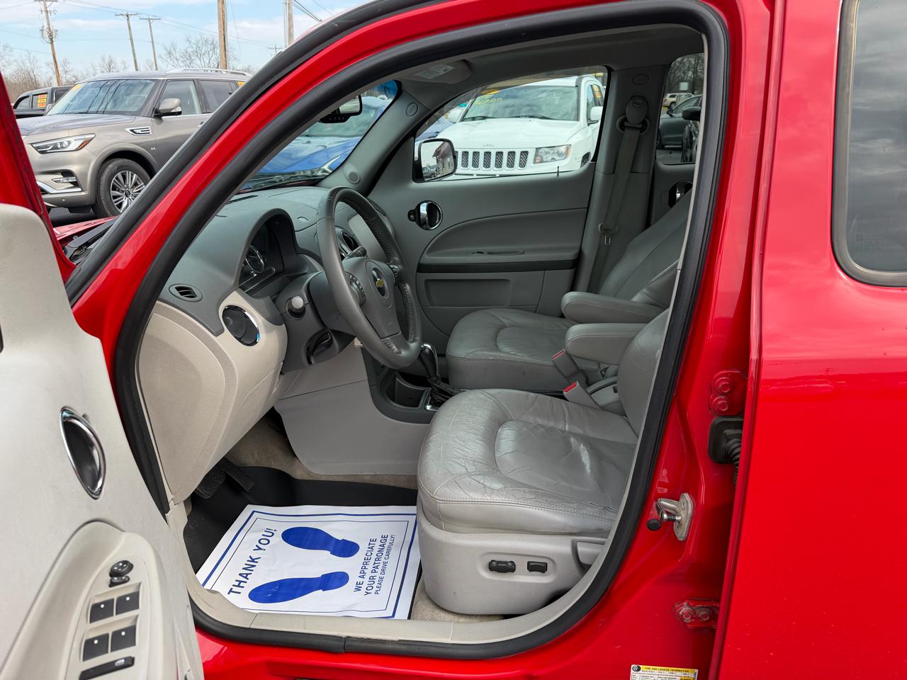 Chevrolet HHR FWD 4dr LT w/2LT 2011