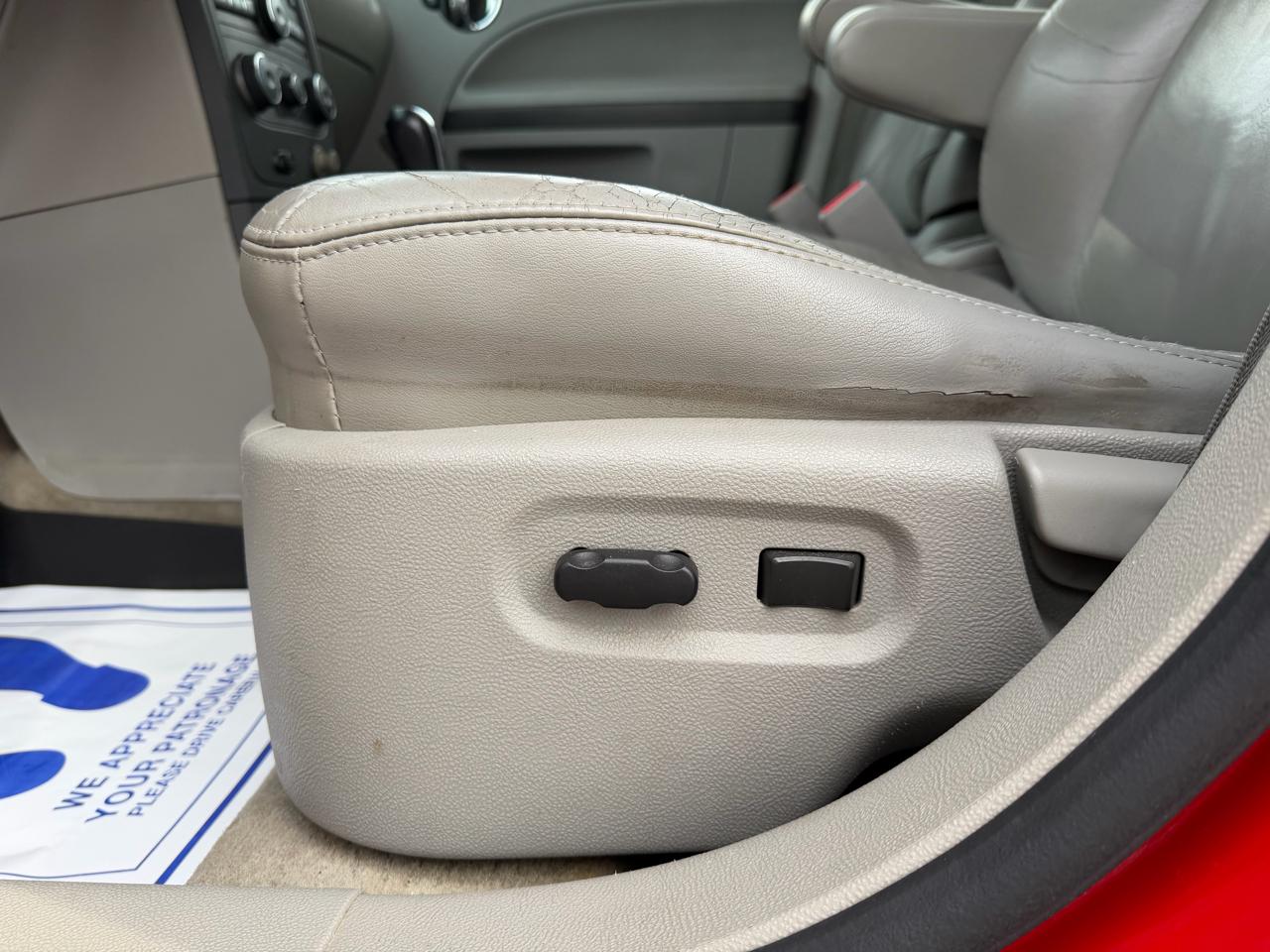 Chevrolet HHR FWD 4dr LT w/2LT 2011