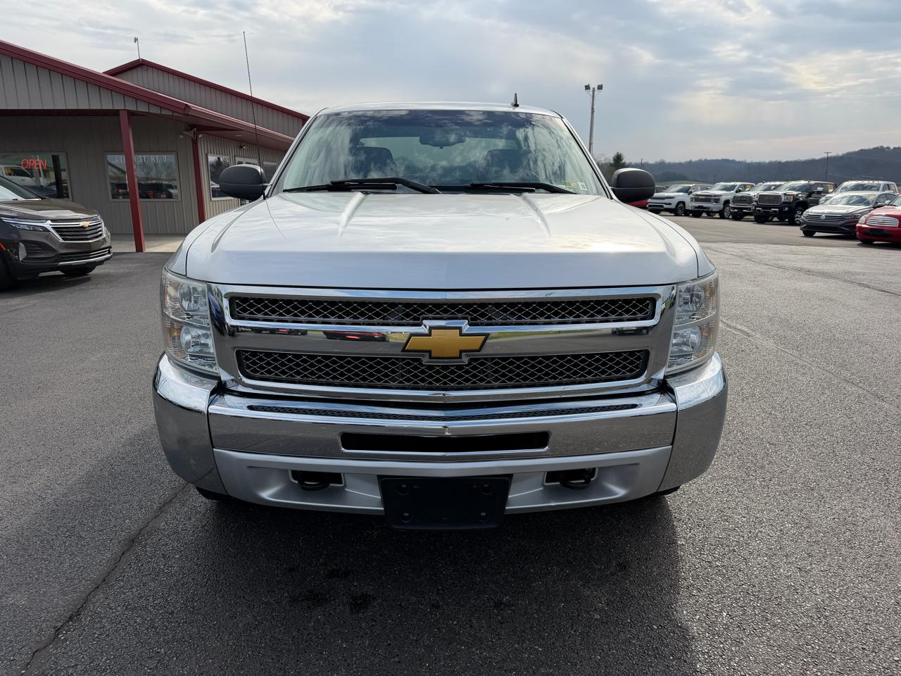 Chevrolet Silverado 1500 4WD Ext Cab 143.5" LT 2013