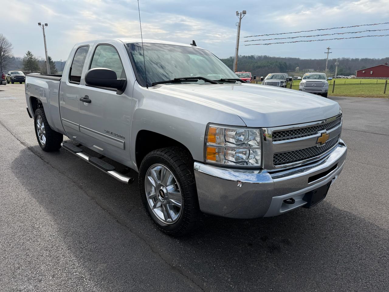Chevrolet Silverado 1500 4WD Ext Cab 143.5" LT 2013