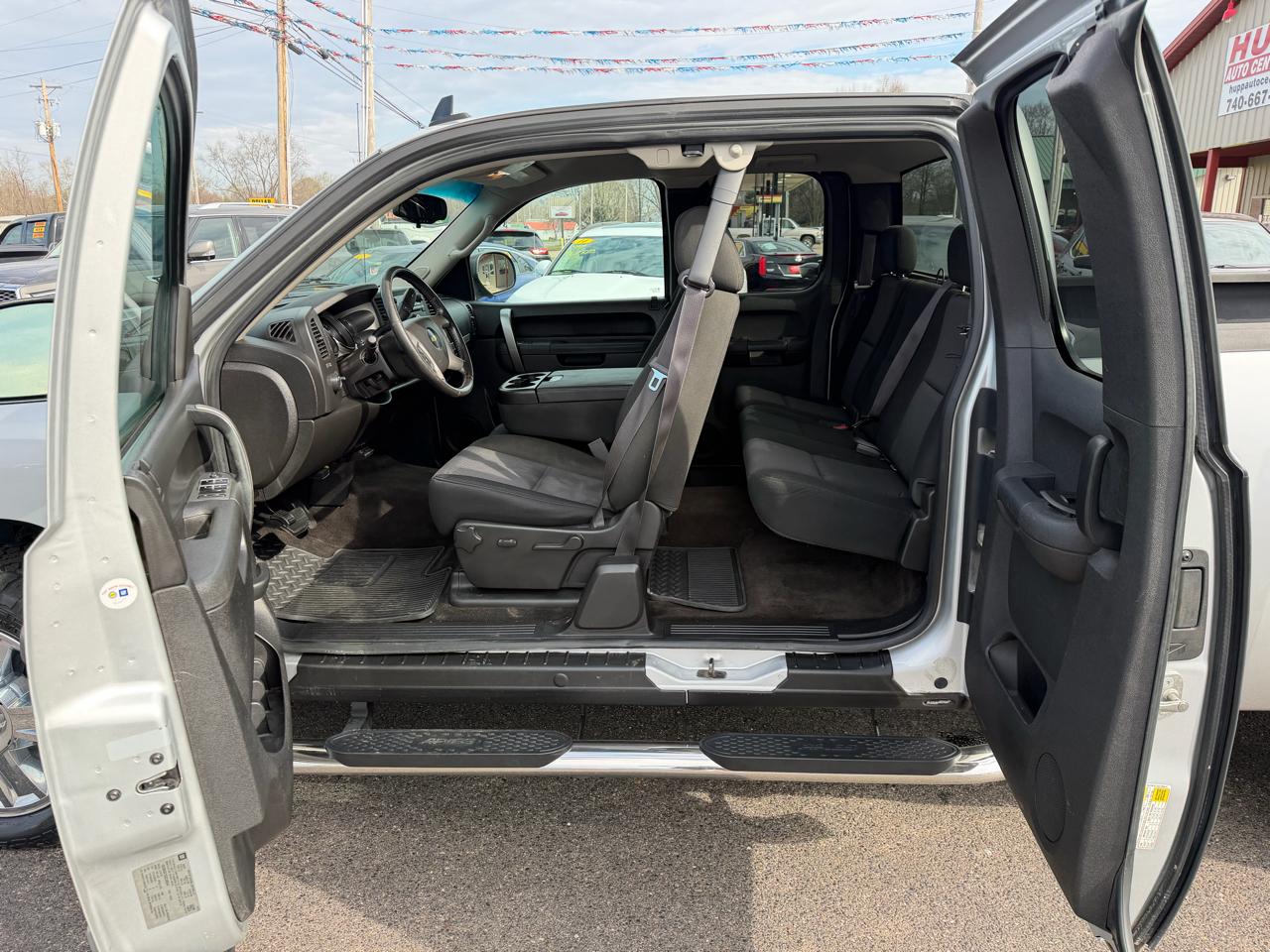 Chevrolet Silverado 1500 4WD Ext Cab 143.5" LT 2013