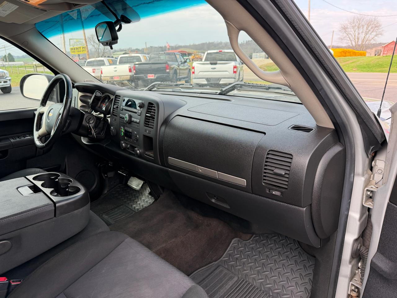 Chevrolet Silverado 1500 4WD Ext Cab 143.5" LT 2013