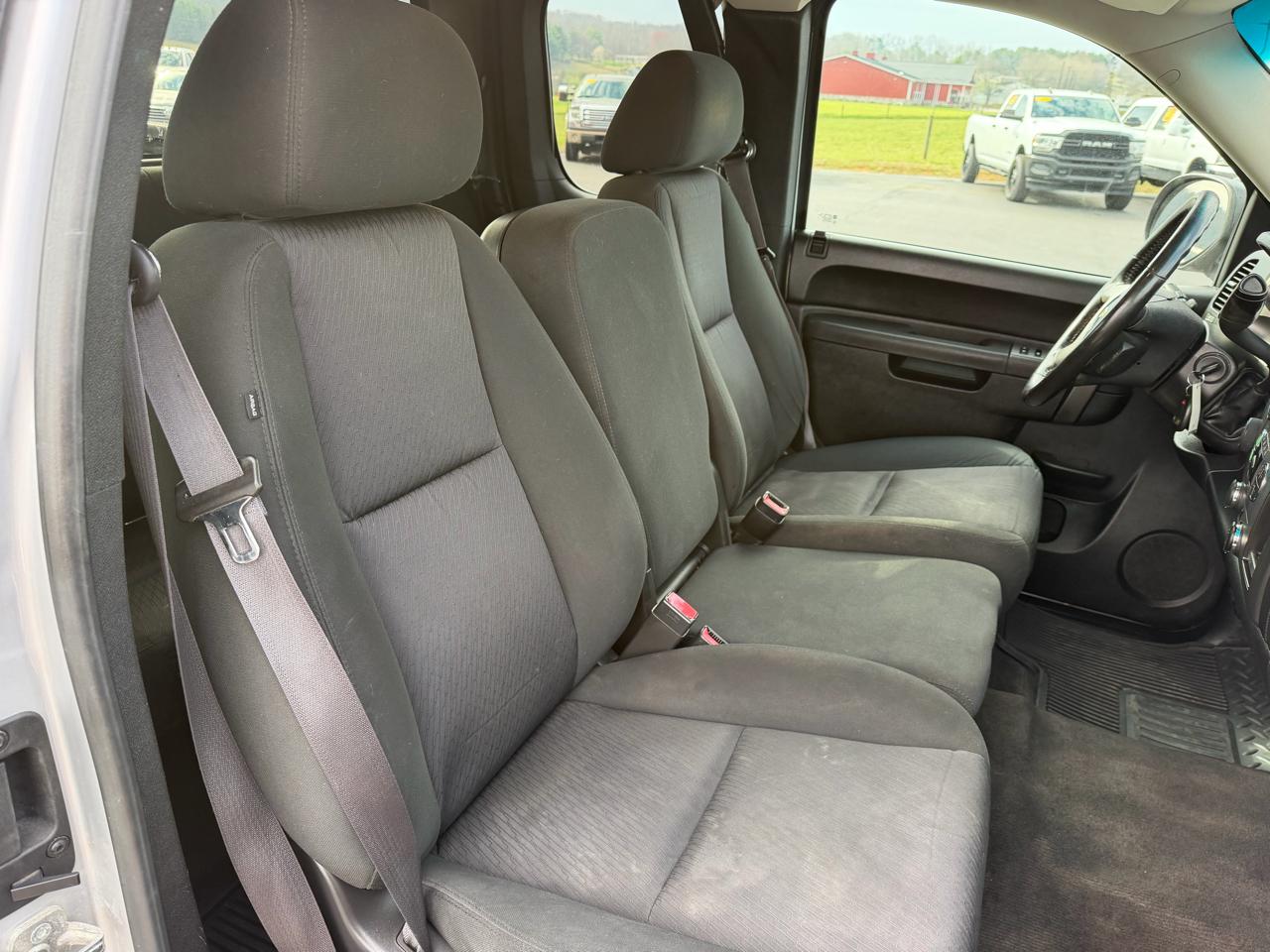 Chevrolet Silverado 1500 4WD Ext Cab 143.5" LT 2013