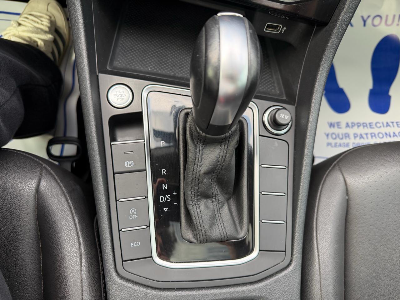 Volkswagen Jetta SEL 2020