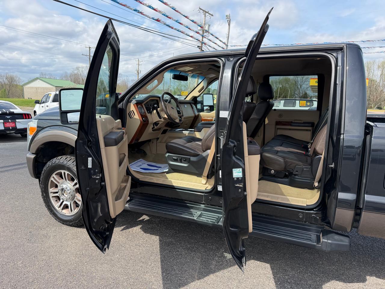 Ford Super Duty F-350 SRW  2015