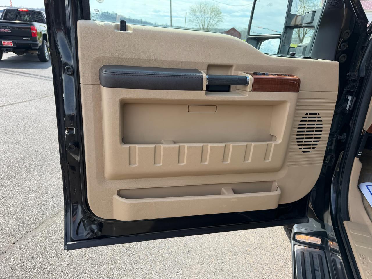 Ford Super Duty F-350 SRW  2015