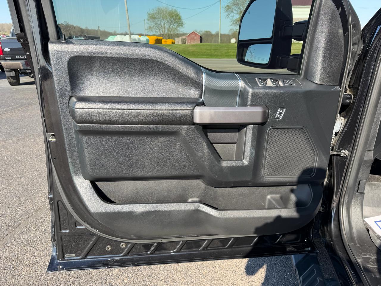 Ford F-150 XLT 4WD 2019