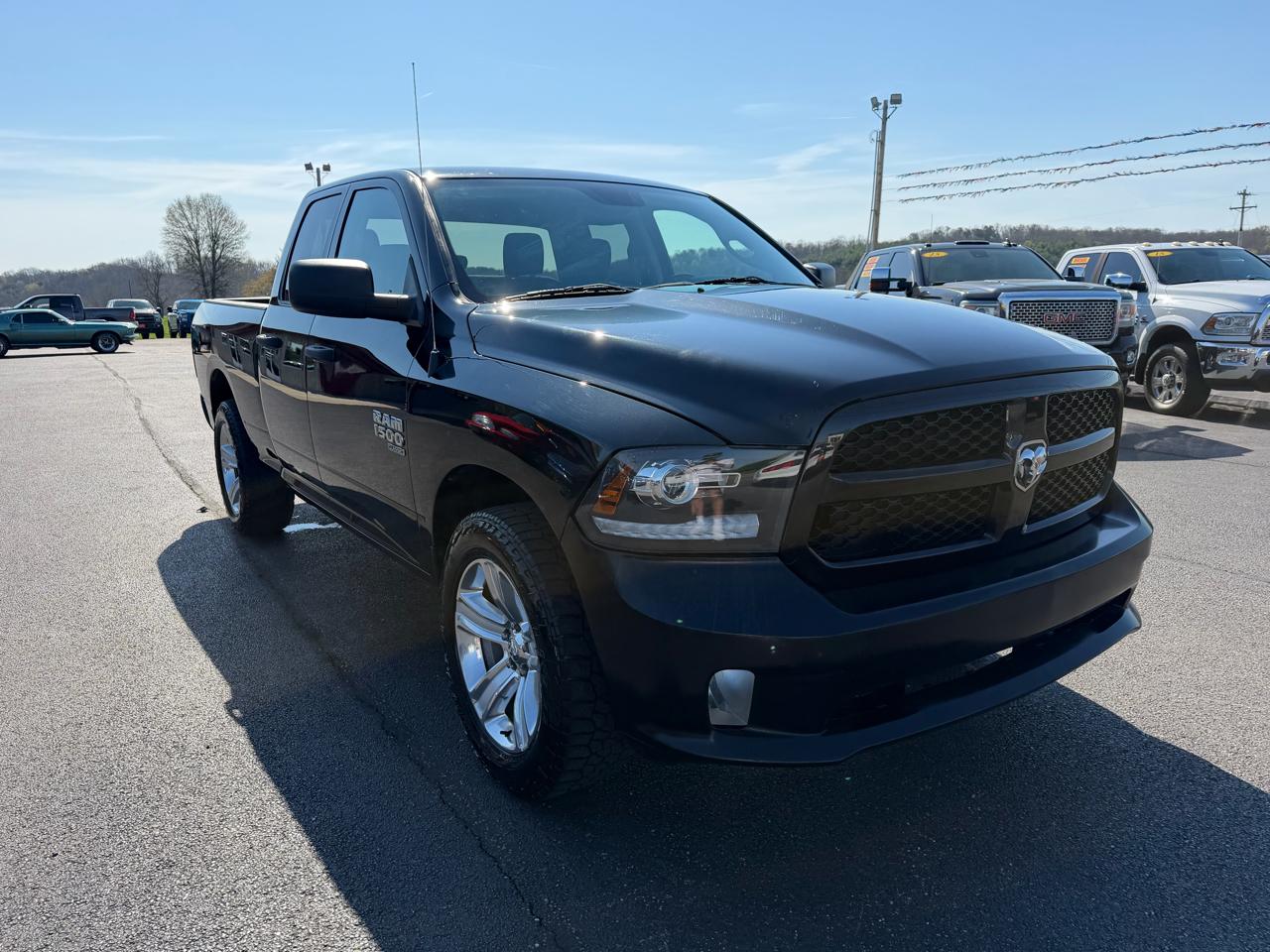 RAM 1500 Classic Express 4x4 Quad Cab 6'4" Box 2019