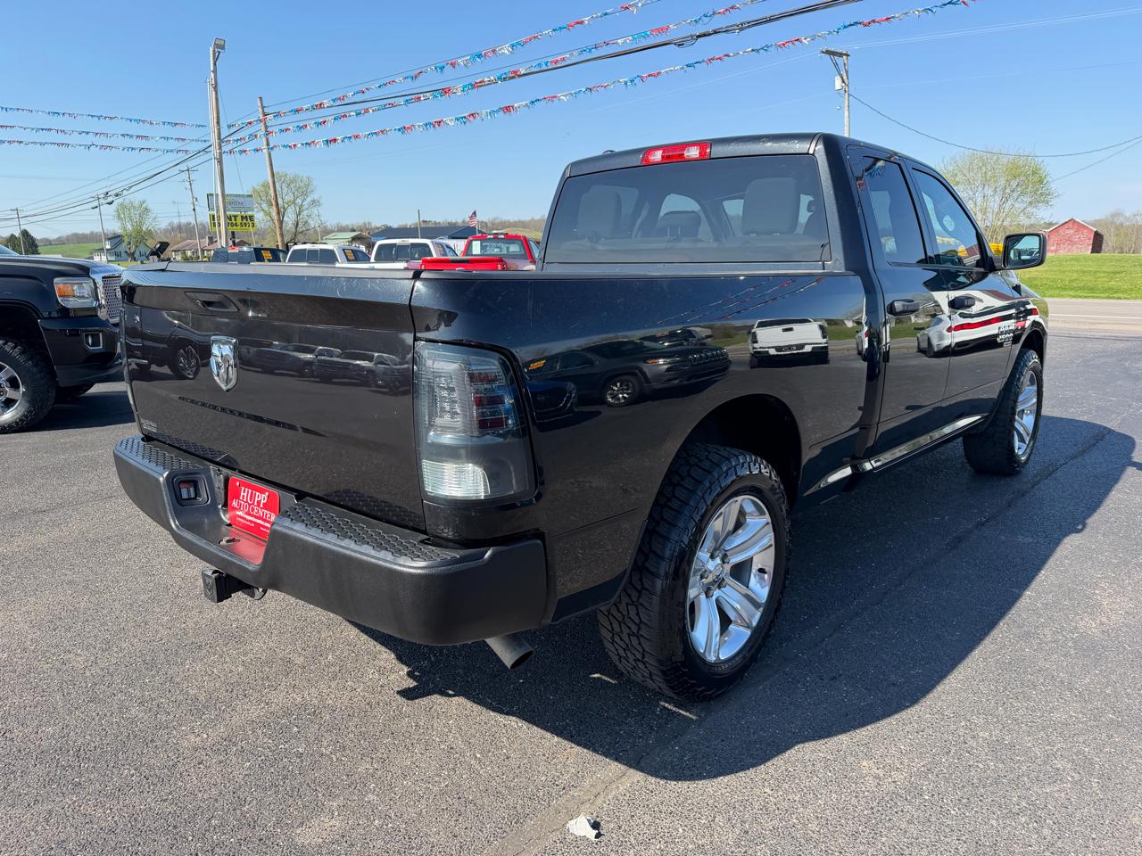 RAM 1500 Classic Express 4x4 Quad Cab 6'4" Box 2019