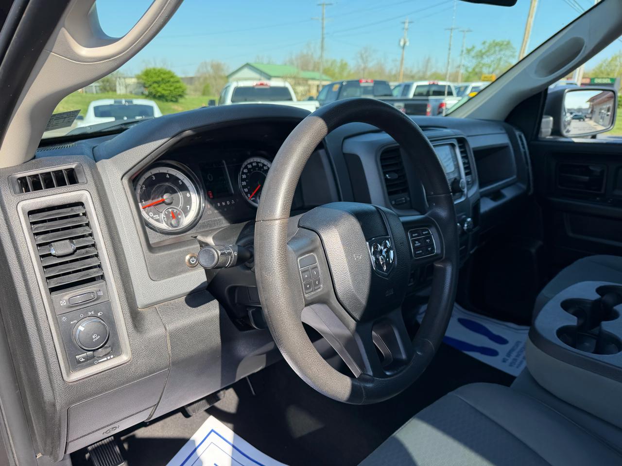 RAM 1500 Classic Express 4x4 Quad Cab 6'4" Box 2019