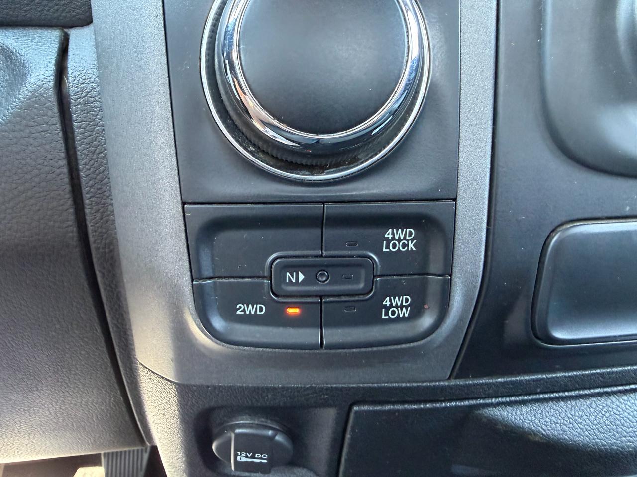 RAM 1500 Classic Express 4x4 Quad Cab 6'4" Box 2019