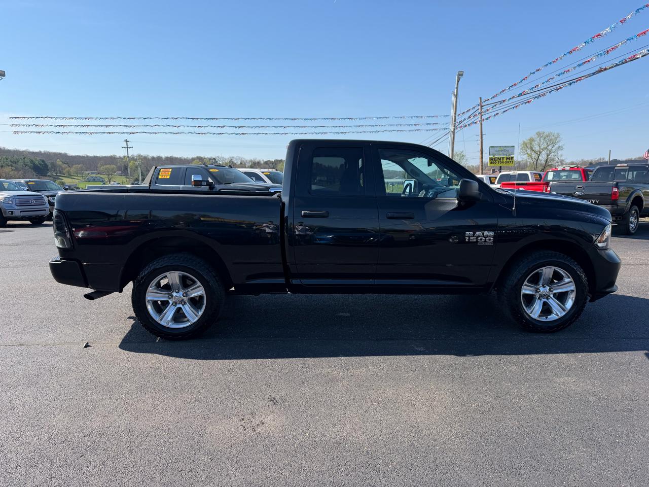 RAM 1500 Classic Express 4x4 Quad Cab 6'4" Box 2019