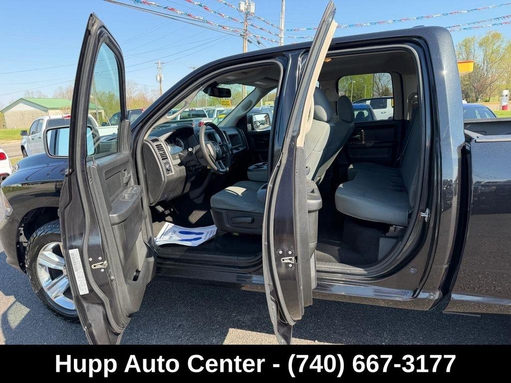 RAM 1500 Classic Express 4x4 Quad Cab 6'4" Box 2019