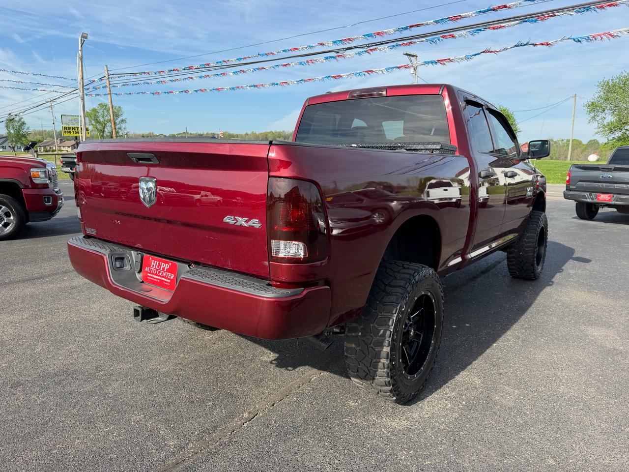 RAM 1500 Classic Express 4x4 Quad Cab 6'4" Box 2019