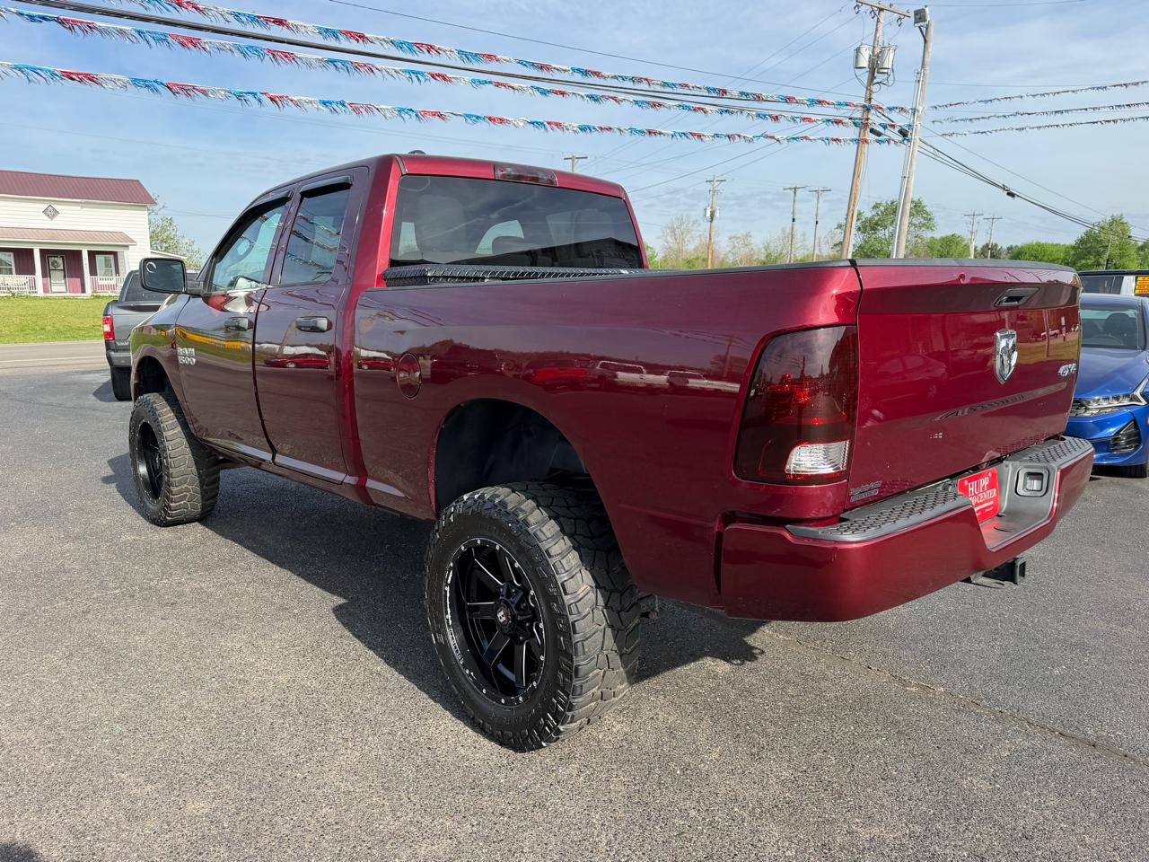 RAM 1500 Classic Express 4x4 Quad Cab 6'4" Box 2019