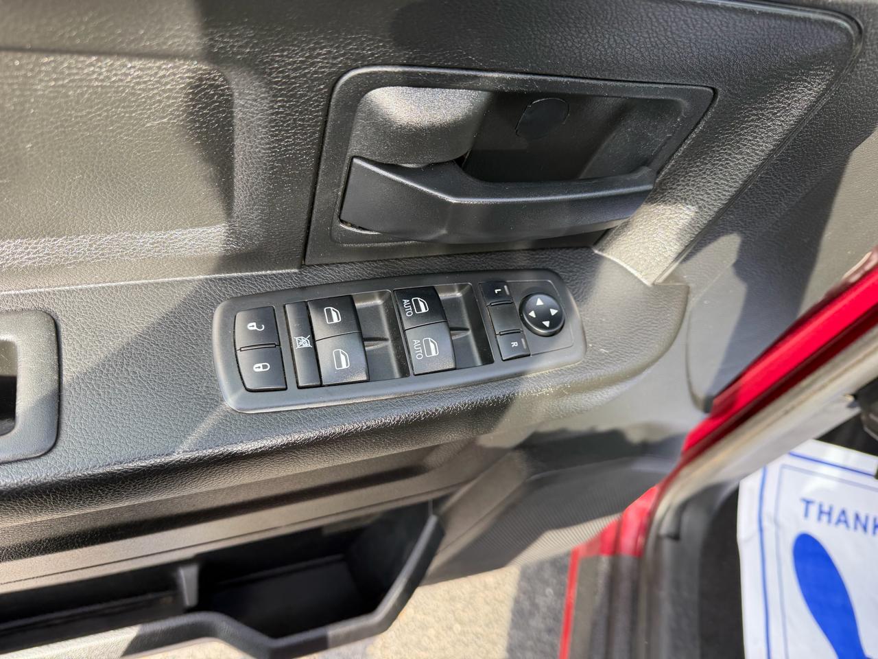 RAM 1500 Classic Express 4x4 Quad Cab 6'4" Box 2019