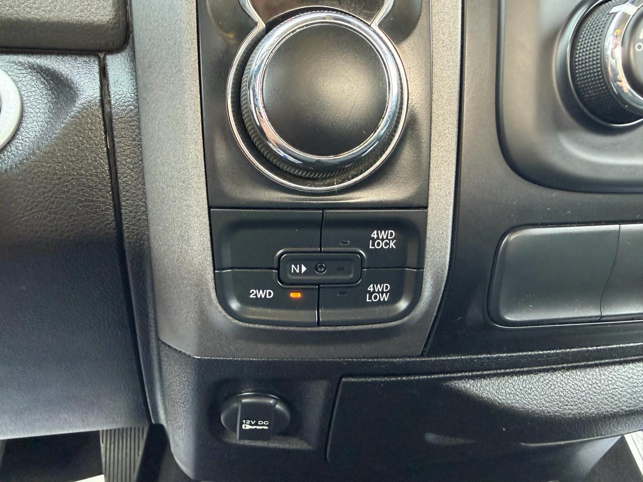 RAM 1500 Classic Express 4x4 Quad Cab 6'4" Box 2019