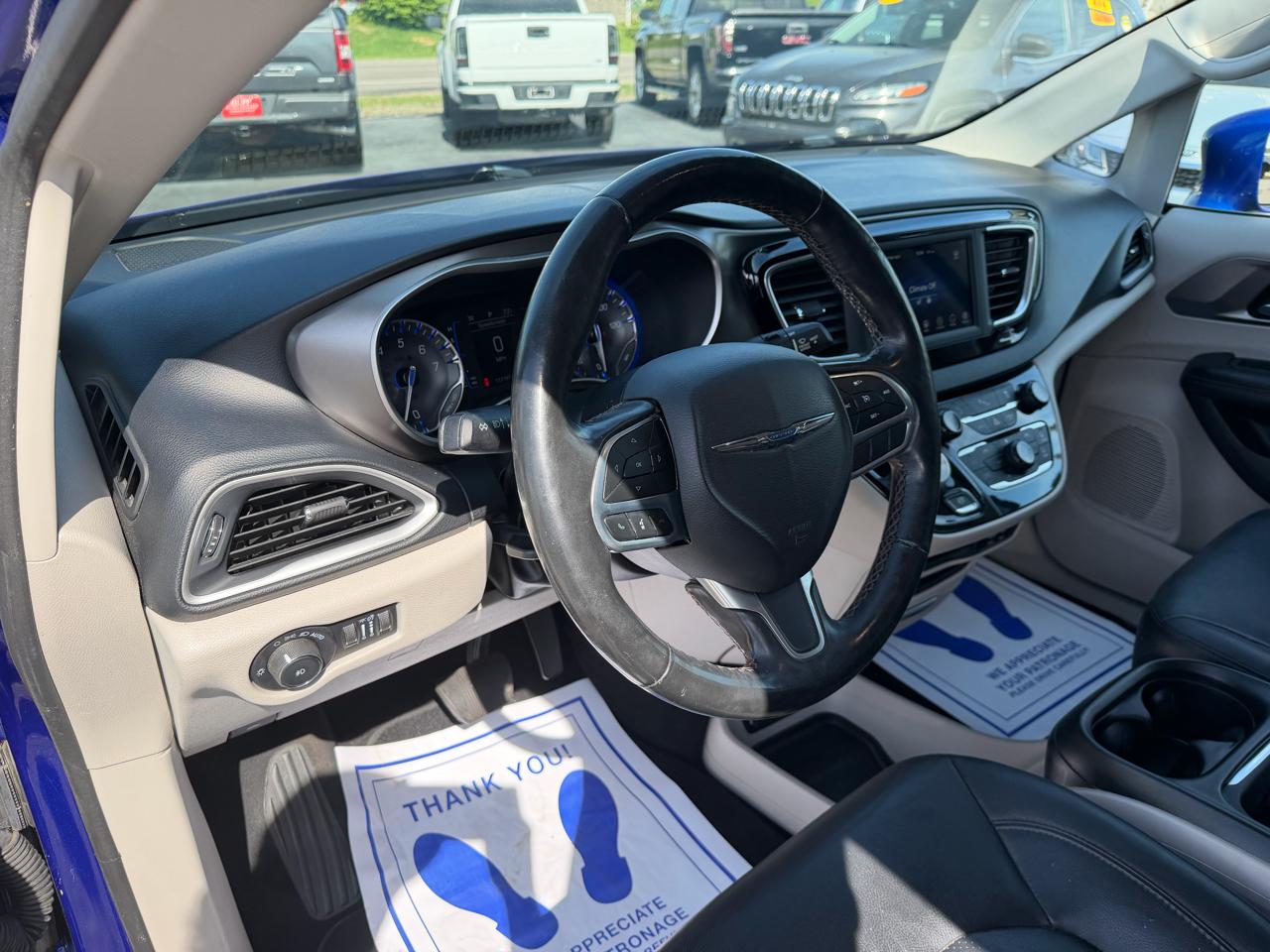 Chrysler Pacifica Touring L FWD 2020