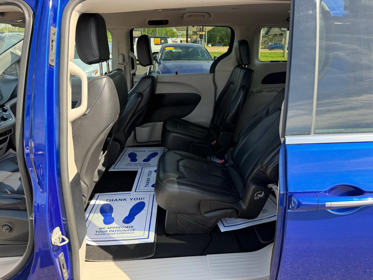 Chrysler Pacifica Touring L FWD 2020