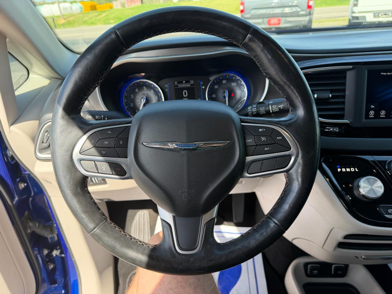 Chrysler Pacifica Touring L FWD 2020