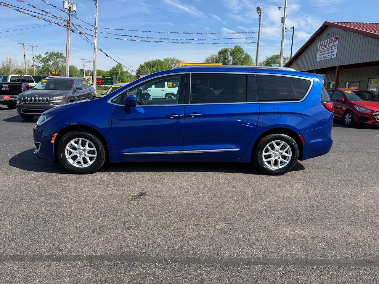 Chrysler Pacifica Touring L FWD 2020