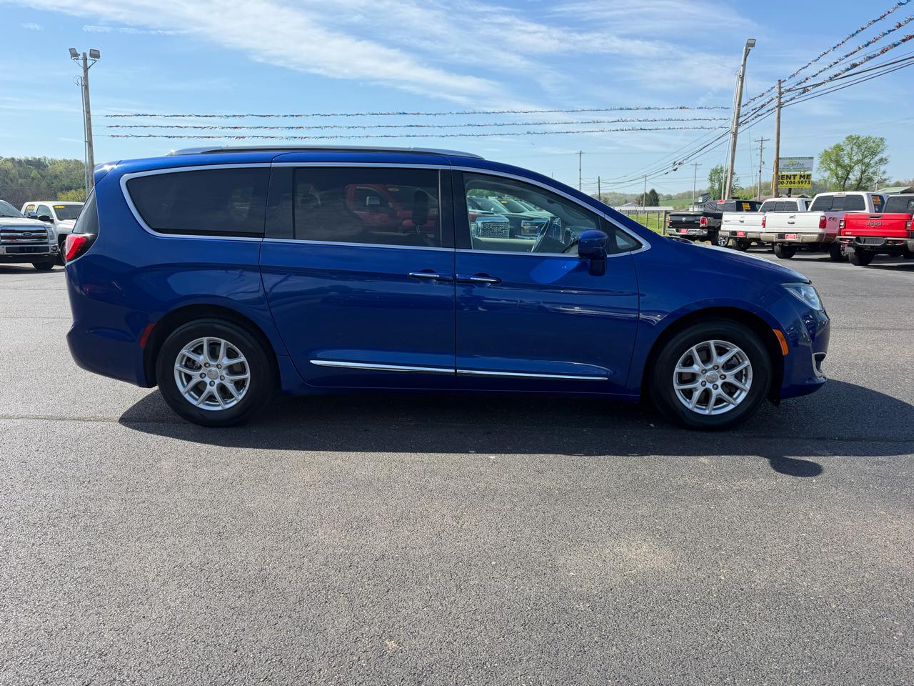 Chrysler Pacifica Touring L FWD 2020