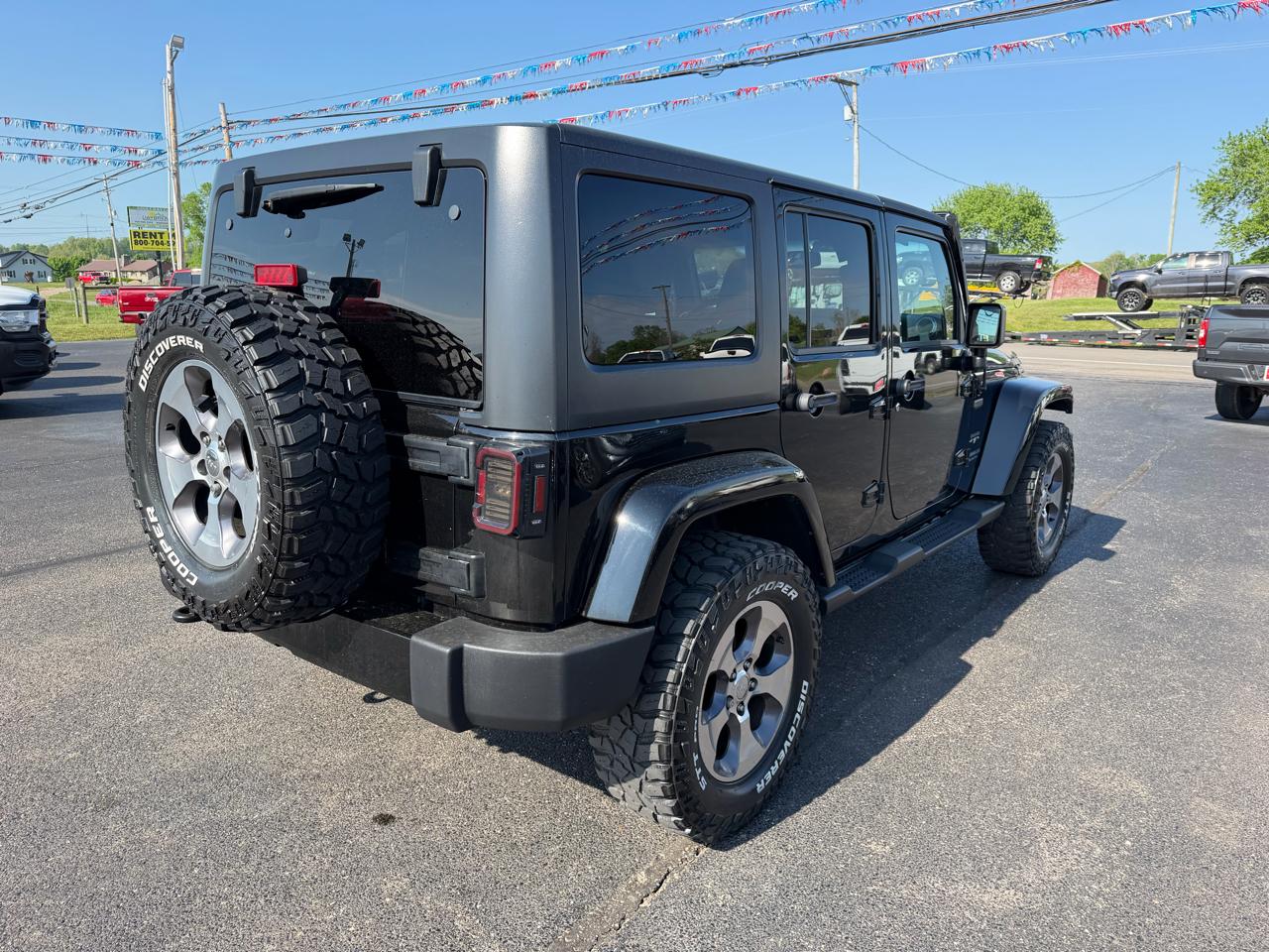 Jeep Wrangler Unlimited 4WD 4dr Sahara 2016