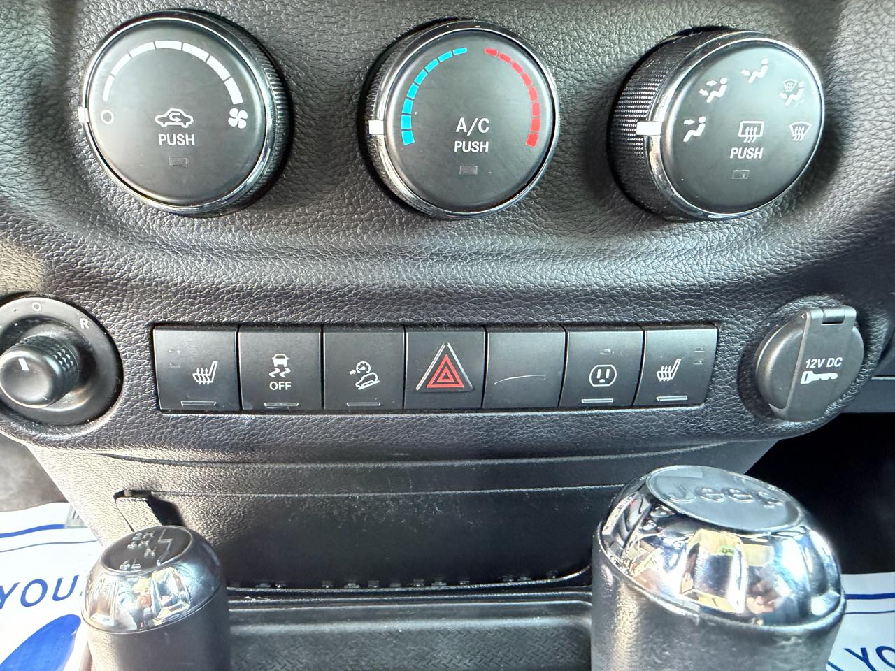 Jeep Wrangler Unlimited 4WD 4dr Sahara 2016