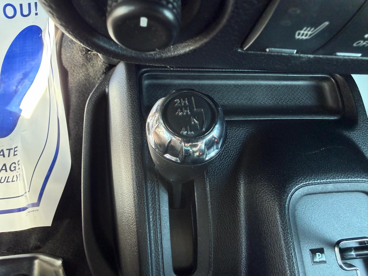 Jeep Wrangler Unlimited 4WD 4dr Sahara 2016