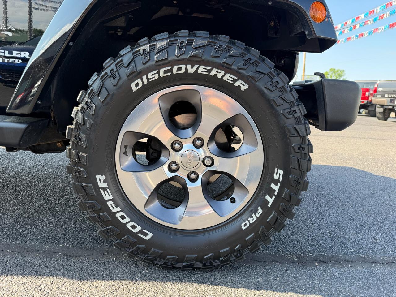 Jeep Wrangler Unlimited 4WD 4dr Sahara 2016