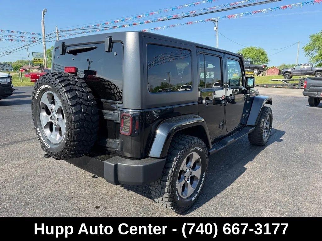 Jeep Wrangler Unlimited 4WD 4dr Sahara 2016