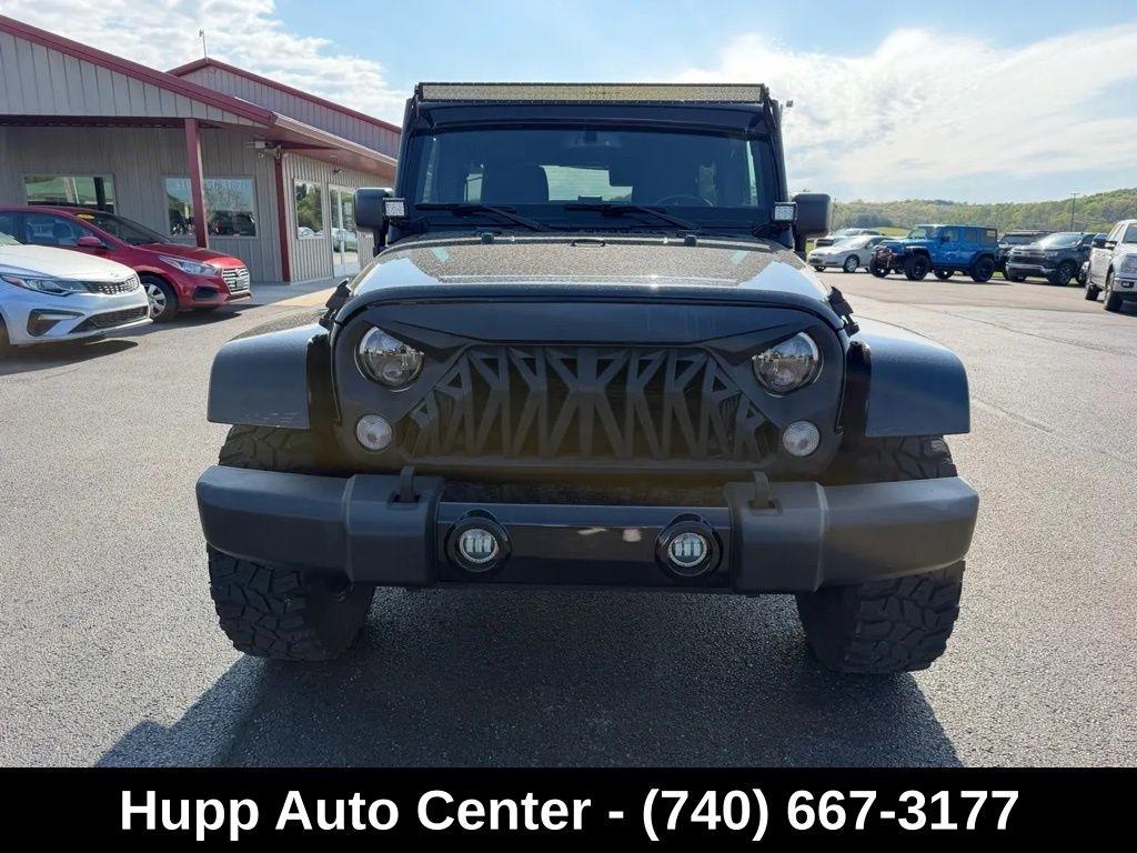Jeep Wrangler Unlimited 4WD 4dr Sahara 2016