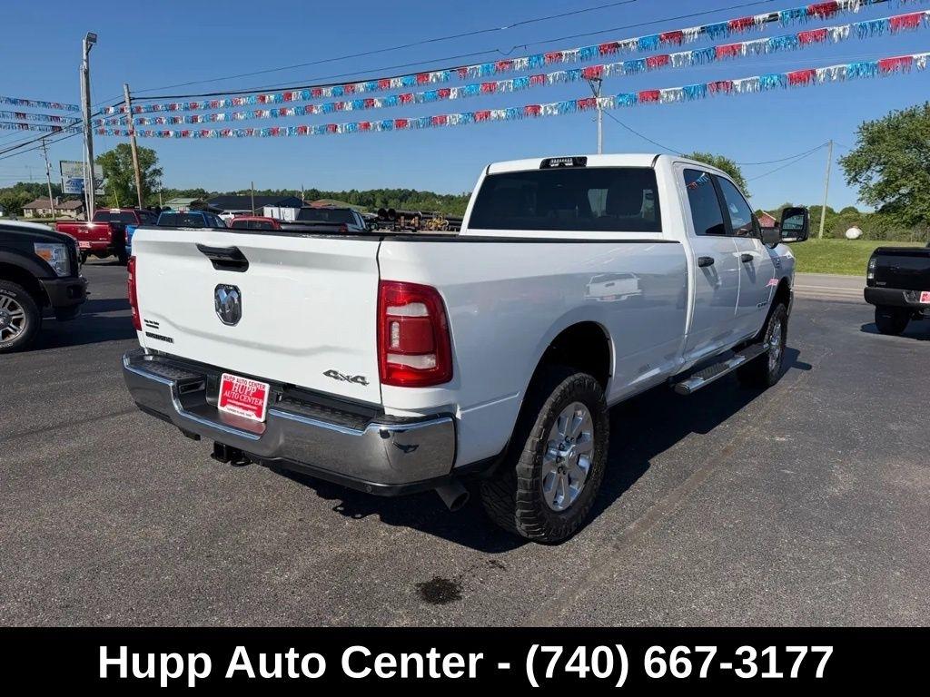 RAM 3500 Big Horn 4x4 Crew Cab 8' Box 2023