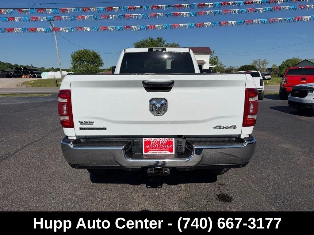 RAM 3500 Big Horn 4x4 Crew Cab 8' Box 2023