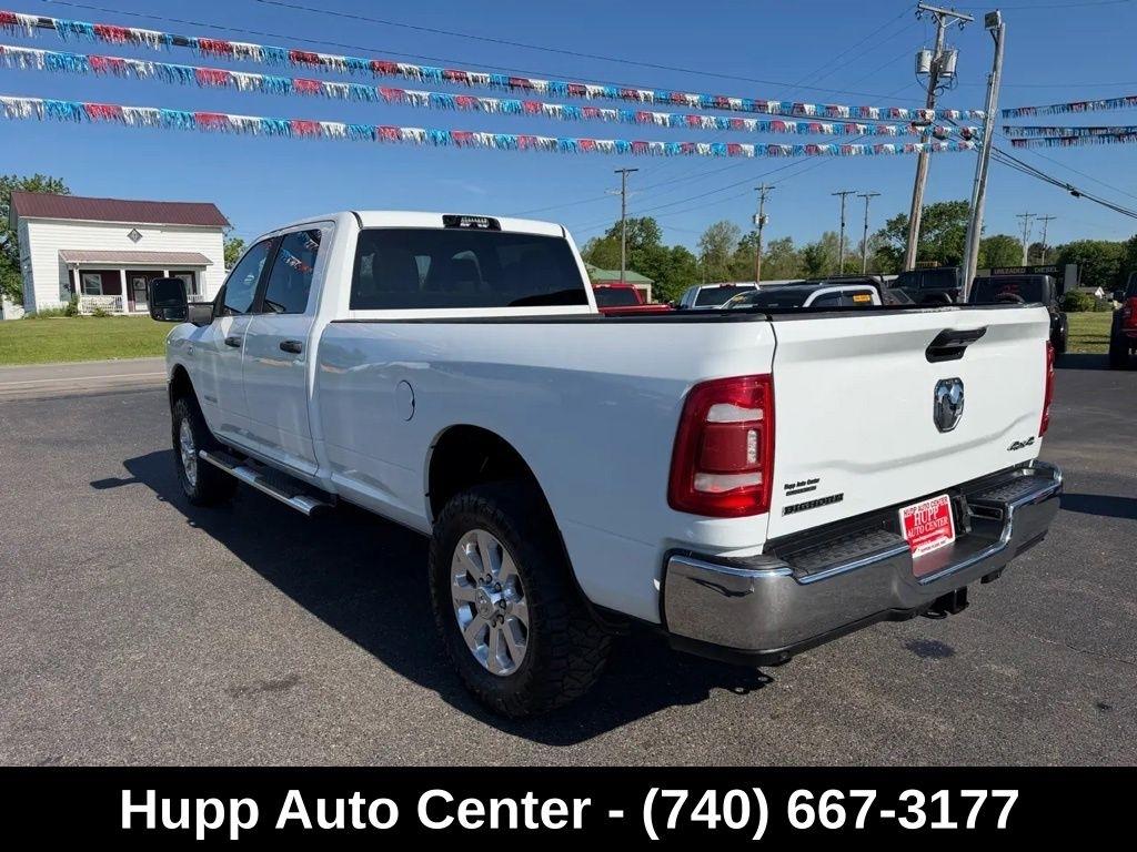 RAM 3500 Big Horn 4x4 Crew Cab 8' Box 2023