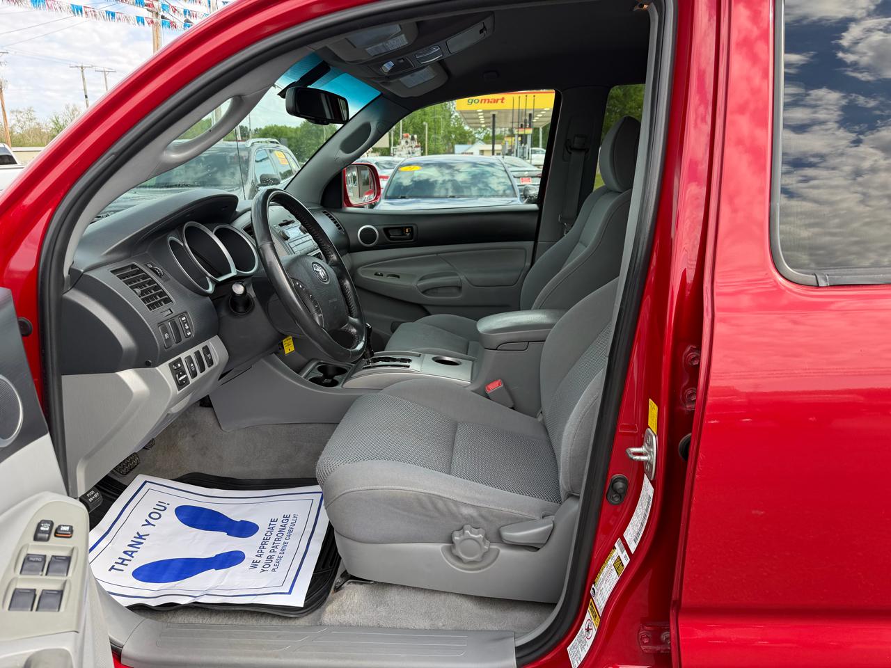 Toyota Tacoma 4WD Double V6 MT (Natl) 2011