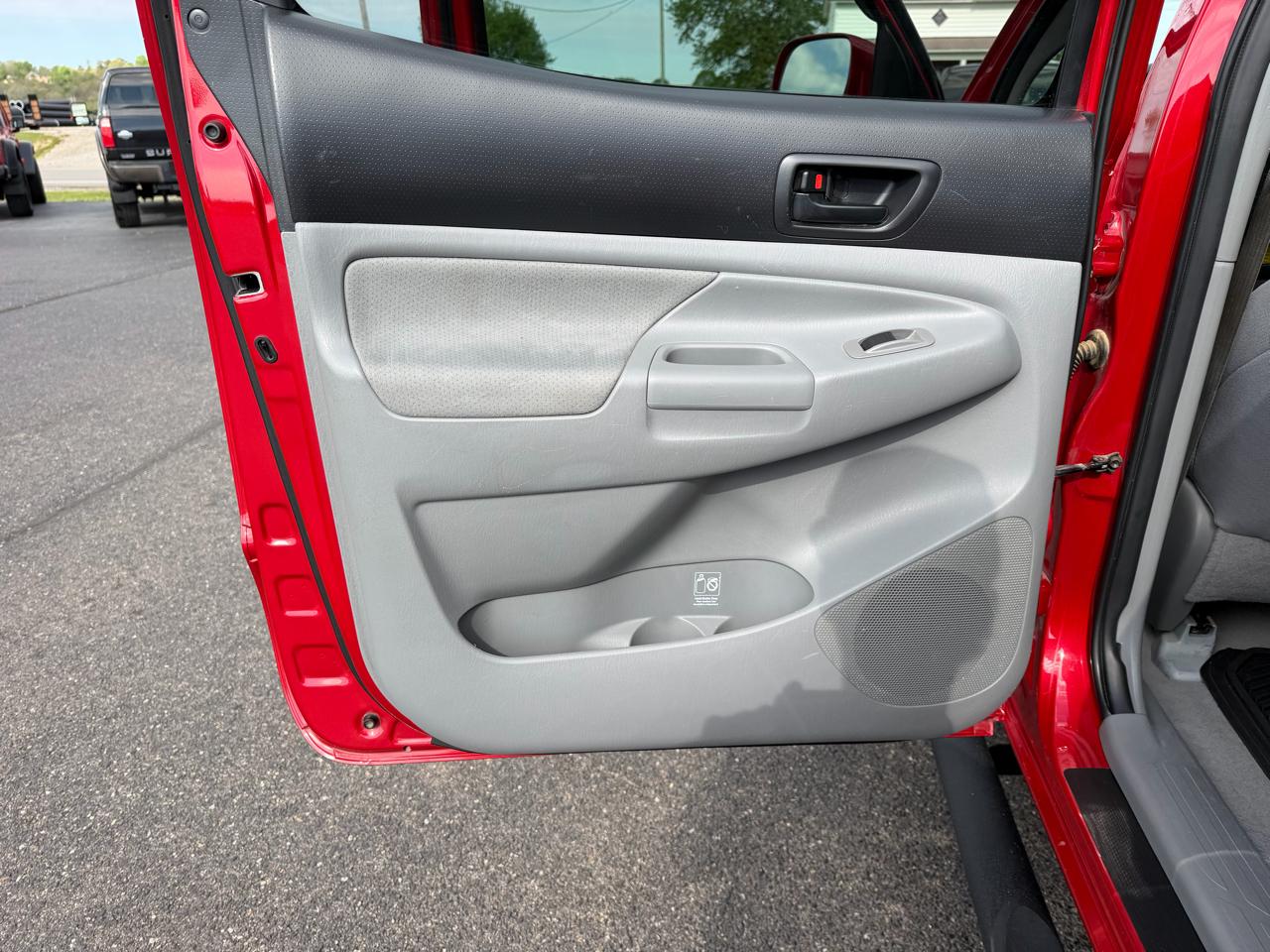 Toyota Tacoma 4WD Double V6 MT (Natl) 2011