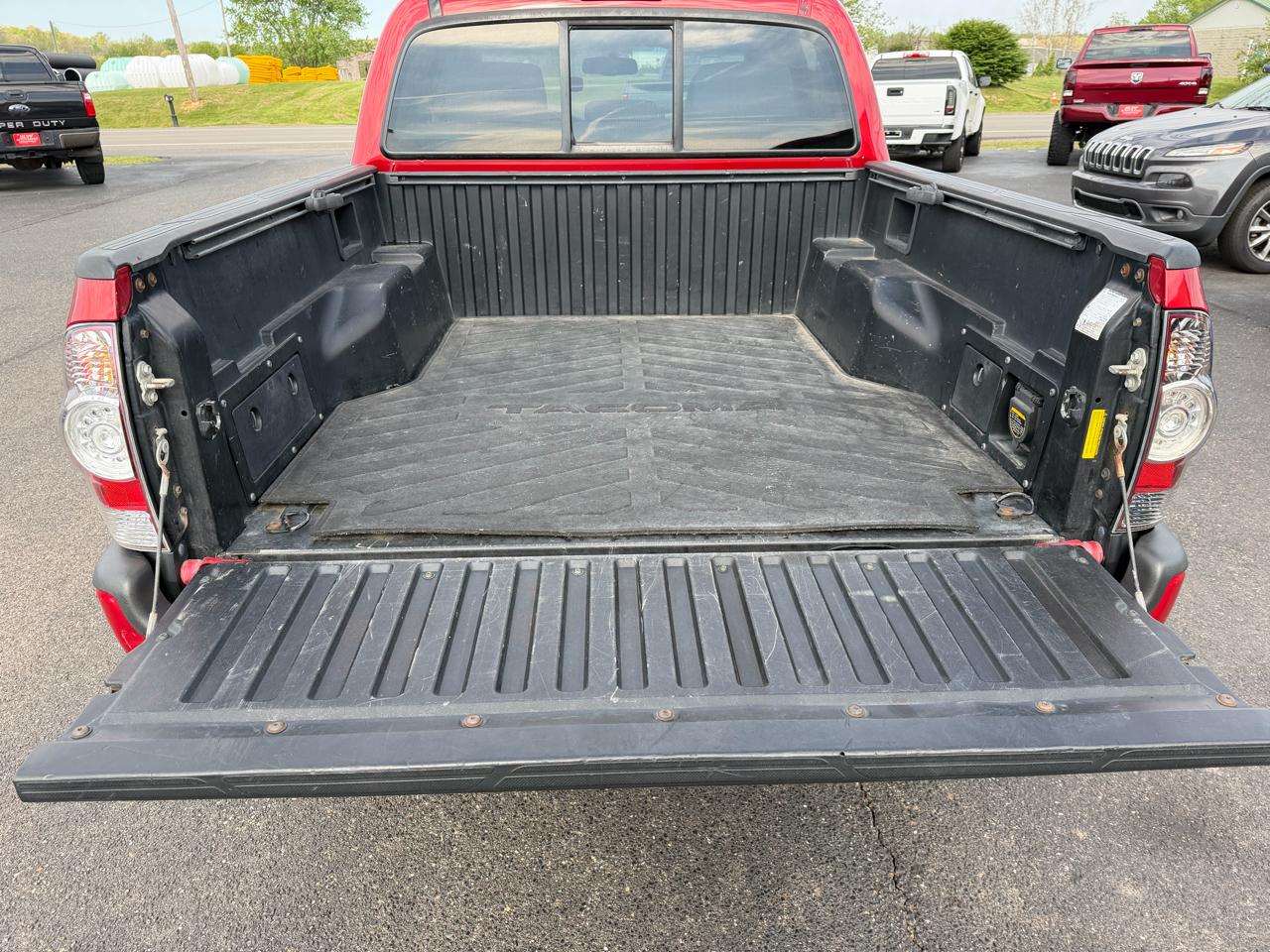 Toyota Tacoma 4WD Double V6 MT (Natl) 2011