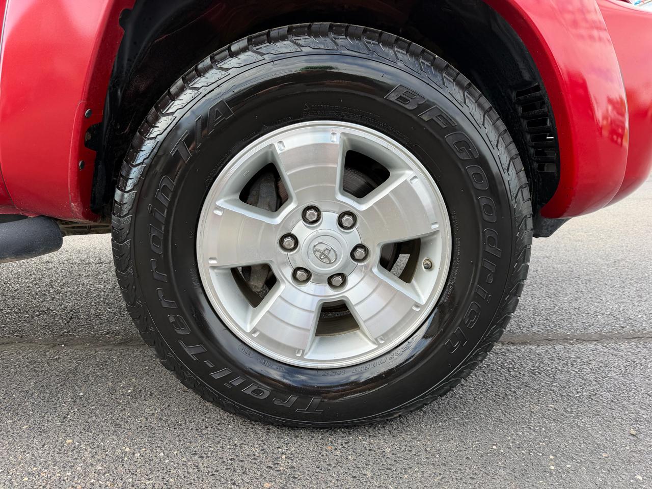 Toyota Tacoma 4WD Double V6 MT (Natl) 2011