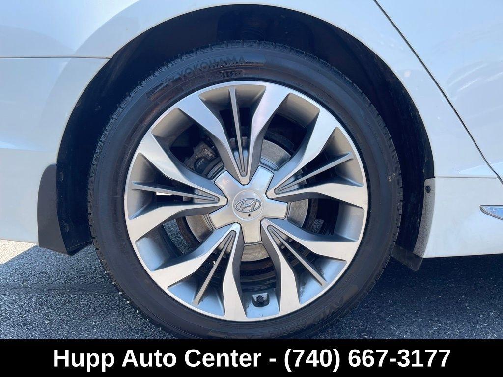 Hyundai Sonata 4dr Sdn 2.0T Limited w/Gray Accents 2015
