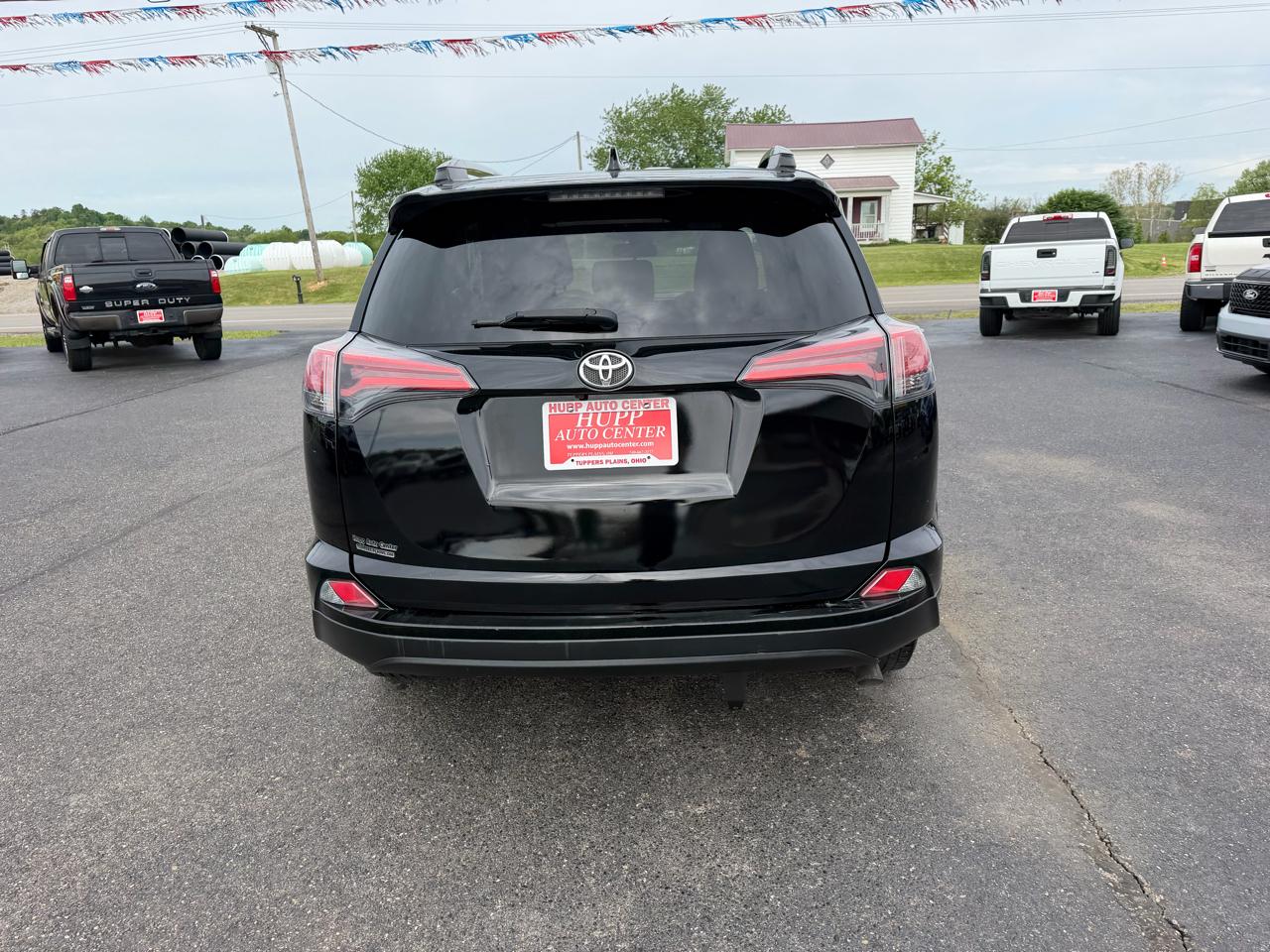 Toyota RAV4 LE AWD (Natl) 2017