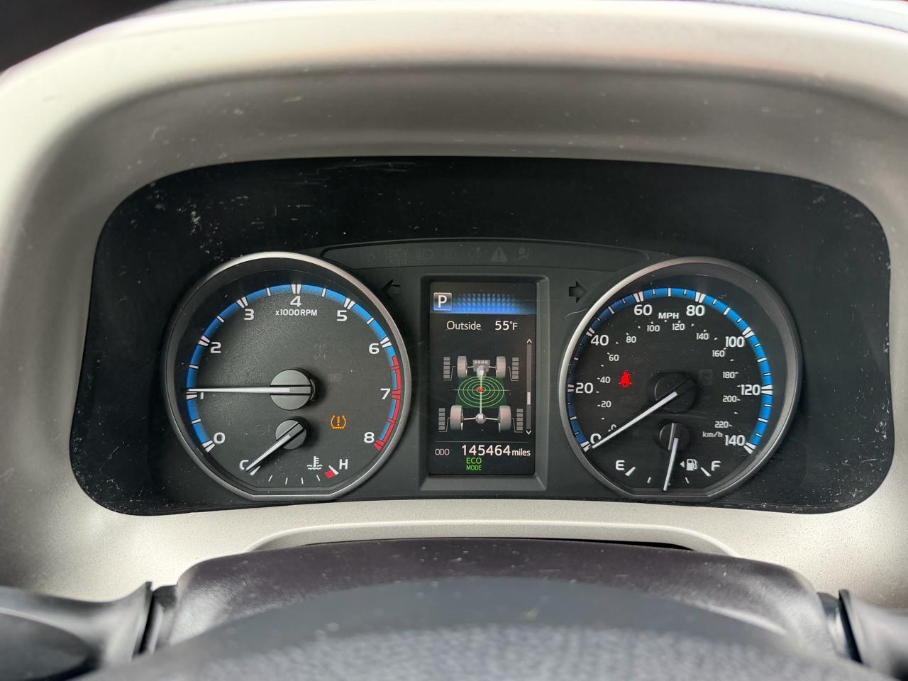 Toyota RAV4 LE AWD (Natl) 2017